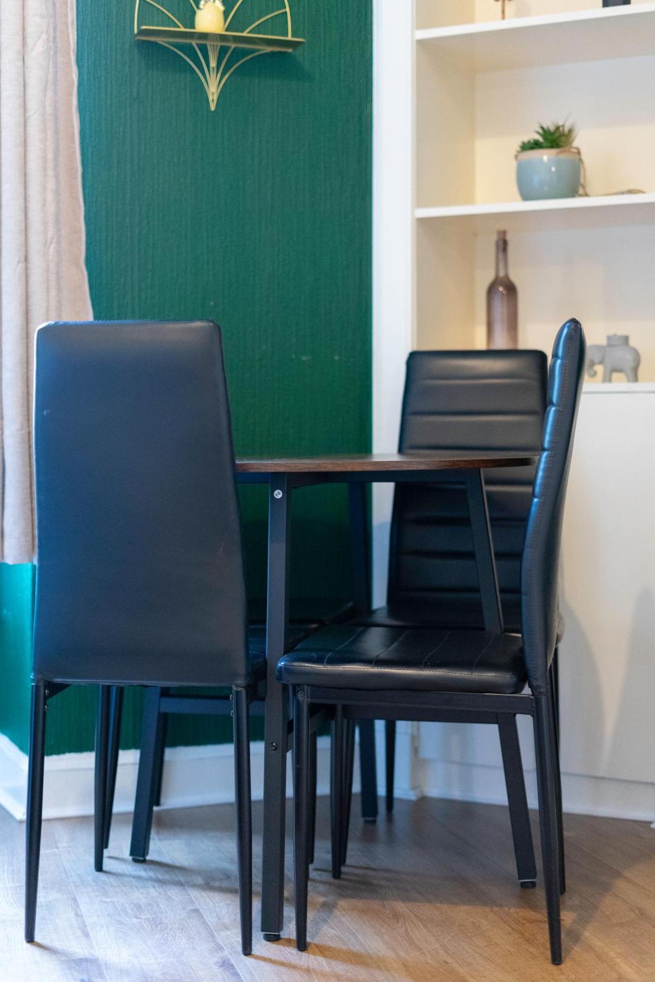 The Eden Apartment, Edinburgh City Center ภายนอก รูปภาพ