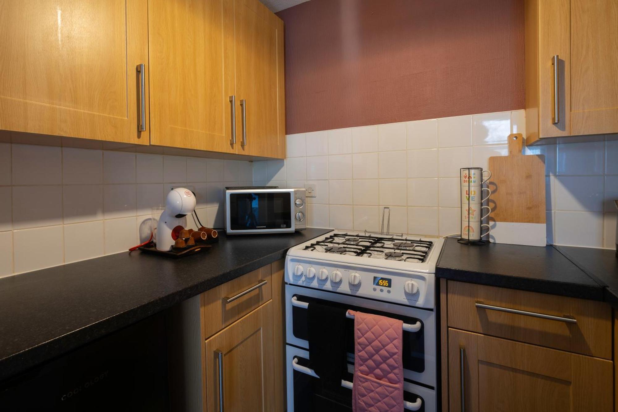 The Eden Apartment, Edinburgh City Center ภายนอก รูปภาพ